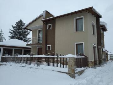Фото номера Коттедж с 6 спальнями Дома для отпуска Twins Holiday Home г. Доспат 17